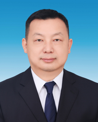 王 俊